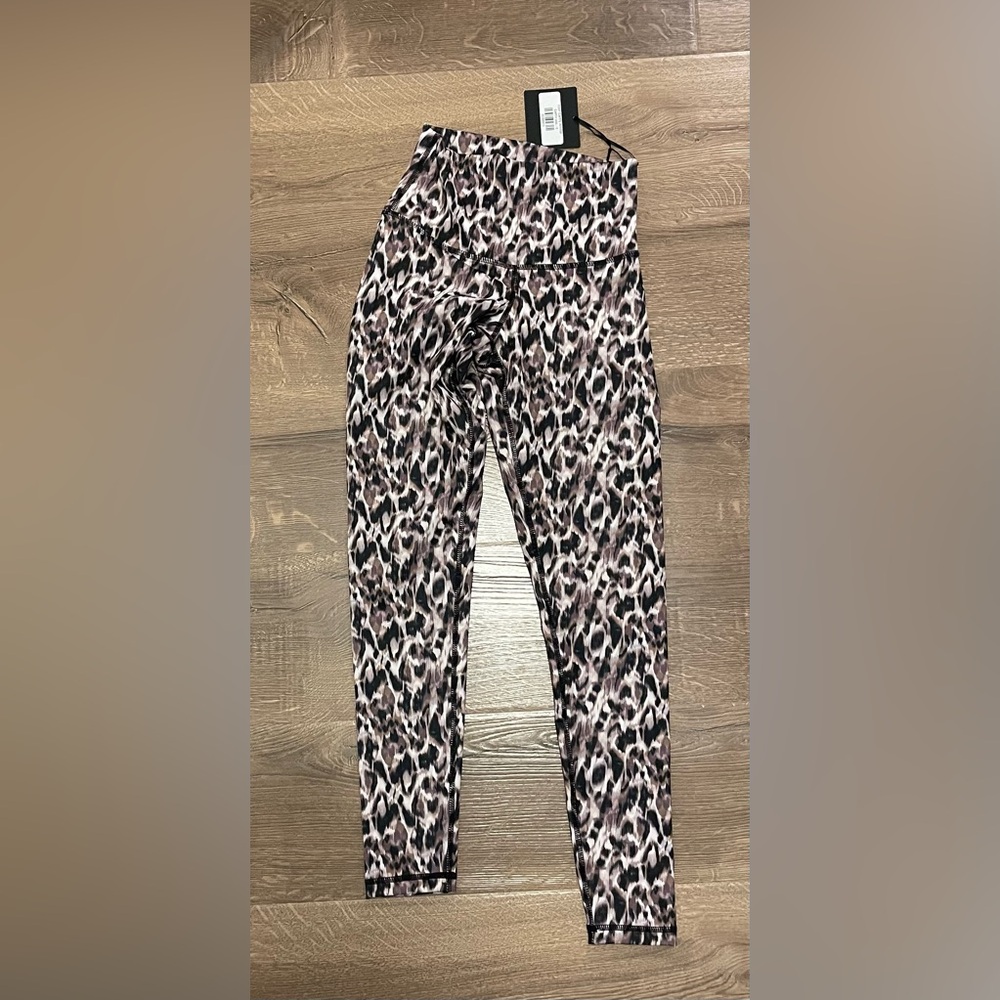 NWT Define Your Inspiration purple animal print leggings, size small- 4